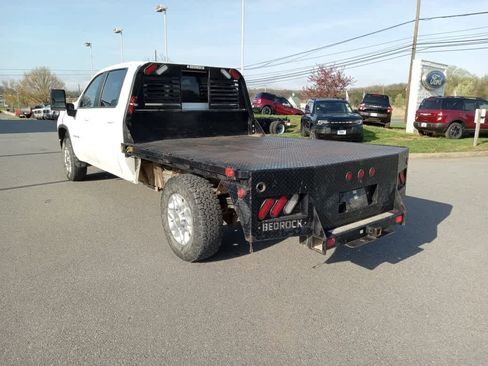 Used 2022 Chevrolet Silverado 2500 LT w/ Convenience Package AWD/4WD image 5