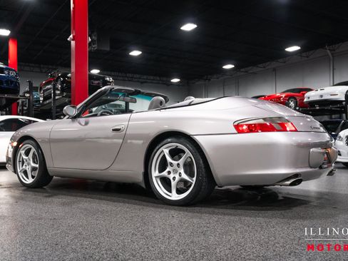 Used 2003 Porsche 911 Carrera RWD image 3