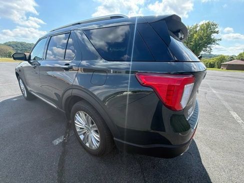 Used 2023 Ford Explorer Limited w/ Hybrid Equipment Group 310A AWD/4WD image 3