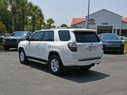 Certified 2024 Toyota 4Runner SR5 Premium w/ Moonroof Package RWD image 3