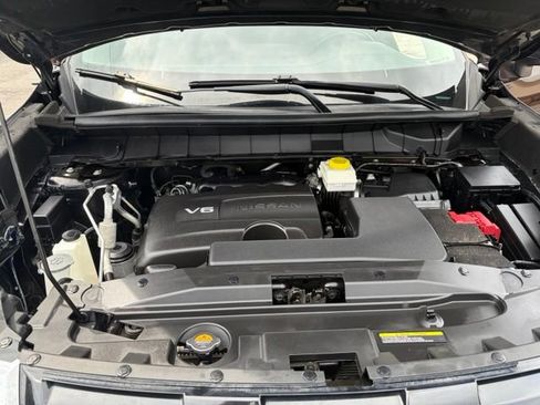 Used 2022 Nissan Pathfinder SL AWD/4WD image 12
