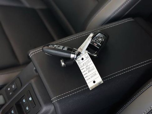 New 2025 Ford Bronco Outer Banks image 35