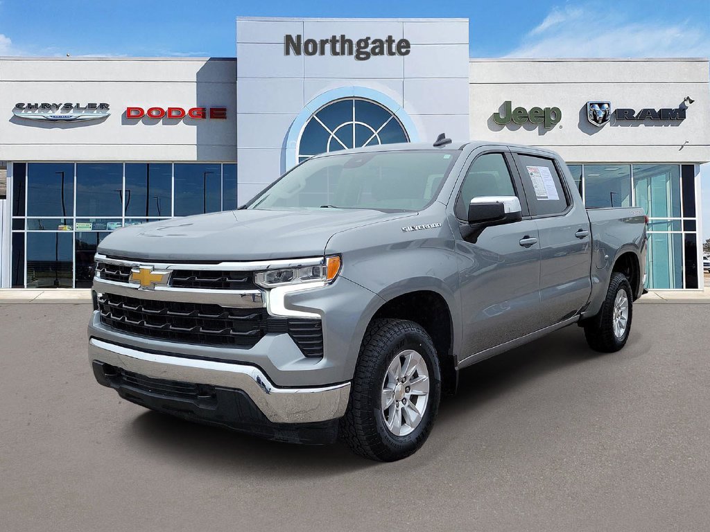 Used 2025 Chevrolet Silverado 1500 LT AWD/4WD image 2
