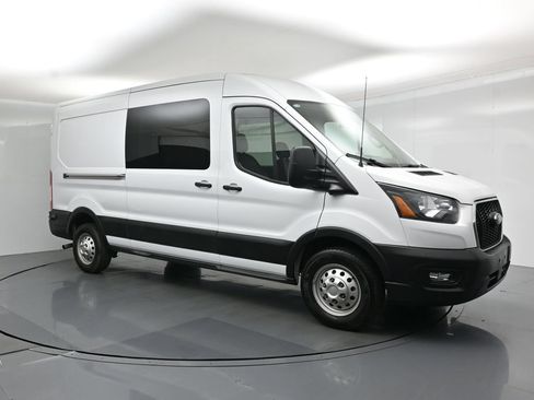 Certified 2023 Ford Transit 250 Medium Roof RWD image 16