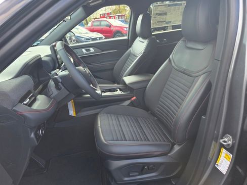 New 2026 Ford Explorer ST-Line w/ ST-Line Street Pack image 7