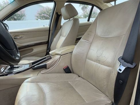 Used 2006 BMW 325i Sedan RWD image 13