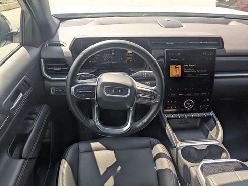 Used 2026 GMC Terrain Elevation w/ Elevation Premium Package FWD image 28
