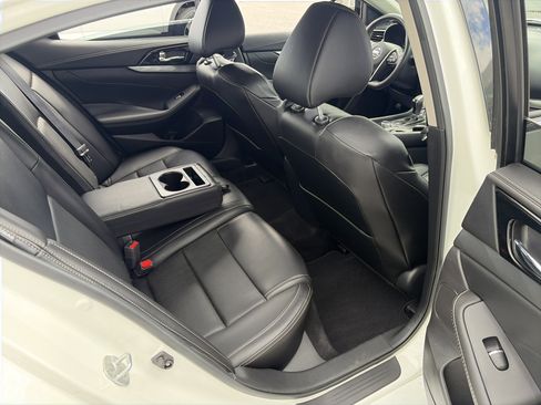 Used 2021 Nissan Maxima 3.5 SV w/ Floor Mat Group image 25