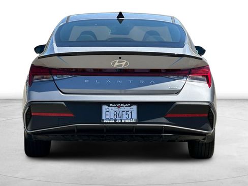 Certified 2025 Hyundai Elantra SEL FWD image 6