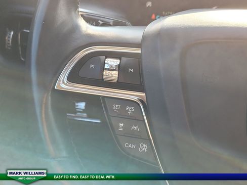 Used 2022 Lincoln Nautilus Reserve w/ Equipment Group 201A image 14