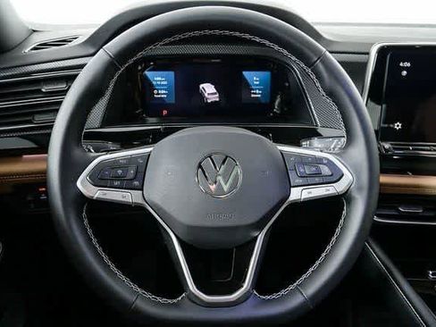 New 2026 Volkswagen Atlas Cross Sport SEL AWD/4WD image 11