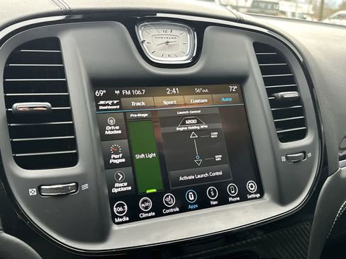 Used 2023 Chrysler 300 C image 23