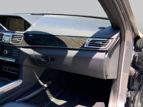Used 2016 Mercedes-Benz E 350 4MATIC Wagon image 19