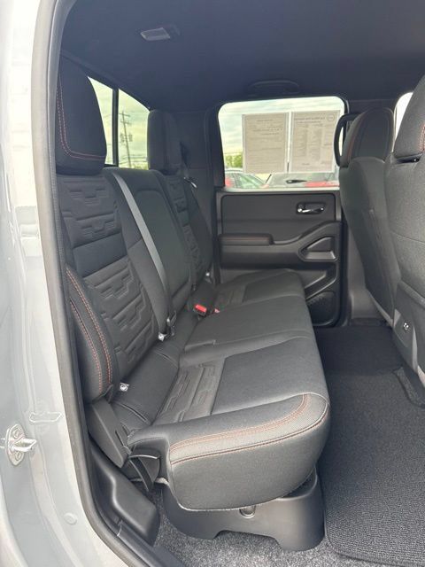Certified 2024 Nissan Frontier PRO-4X w/ Technology Package AWD/4WD image 18