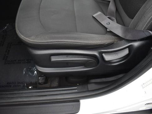 Used 2015 Kia Soul image 12