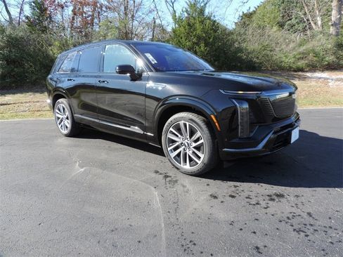 New 2026 Cadillac Vistiq Sport image 3