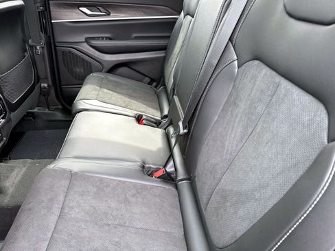 New 2026 Jeep Grand Cherokee L 4WD image 6
