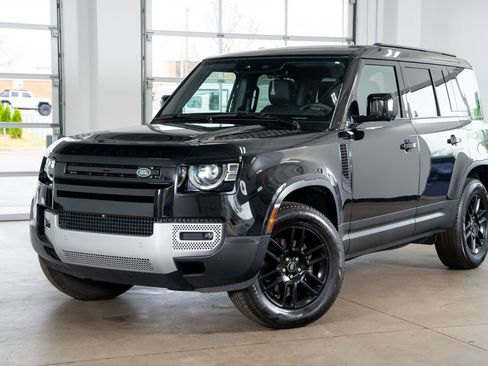 Used 2025 Land Rover Defender 110 S AWD/4WD image 2