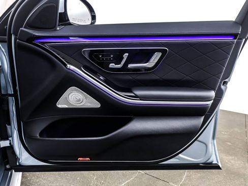 Certified 2025 Mercedes-Benz S 580 4MATIC Sedan image 26