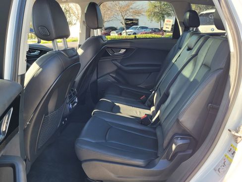 Used 2019 Audi Q7 3.0T Prestige image 11