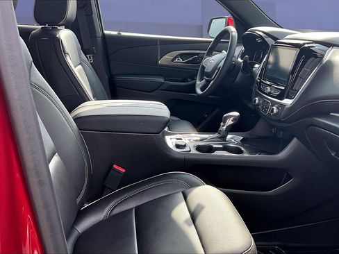 Used 2023 Chevrolet Traverse Premier AWD/4WD image 30
