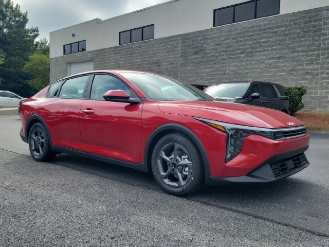 New 2026 Kia K4 FWD image 3