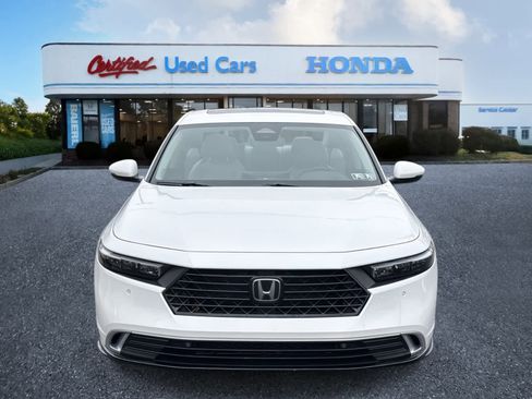 Used 2025 Honda Accord Touring image 8