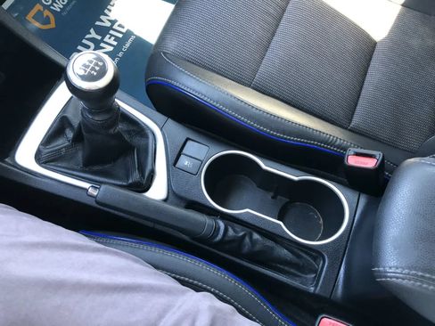 Used 2018 Toyota Corolla SE w/ Carpet Mat Package (TMS) FWD image 25
