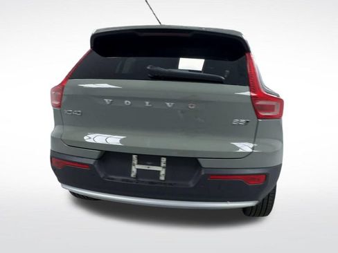 Used 2024 Volvo XC40 B5 Ultimate w/ Protection Package Premier AWD/4WD image 7