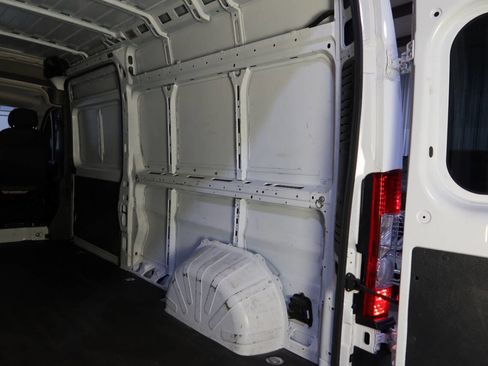 Used 2023 RAM ProMaster 2500 image 17