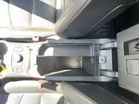 Certified 2019 GMC Terrain SLT w/ Preferred Package AWD/4WD image 25