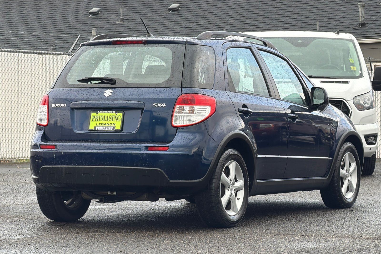 Used 2008 Suzuki SX4 Hatchback FWD image 4