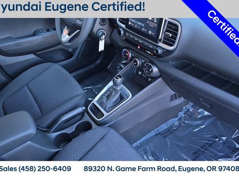 Used 2025 Hyundai Venue SE FWD image 20
