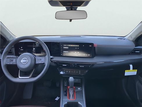 New 2025 Nissan Kicks SR image 14