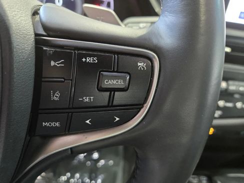 Used 2023 Lexus ES 300h w/ Premium Package FWD image 16