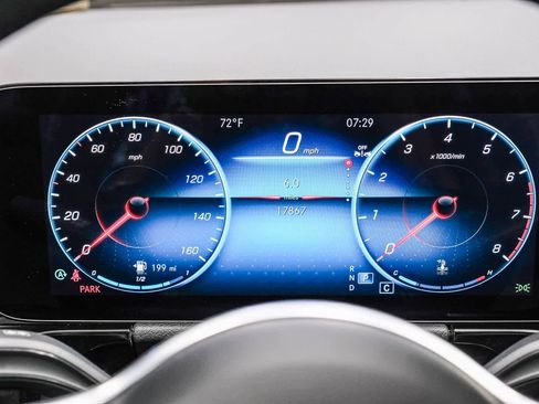 Certified 2023 Mercedes-Benz GLA 250 image 26