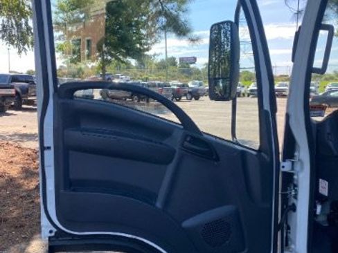 Used 2024 Isuzu NPR image 14