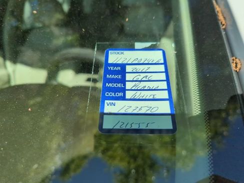 Used 2017 GMC Acadia Denali w/ Technology Package image 6