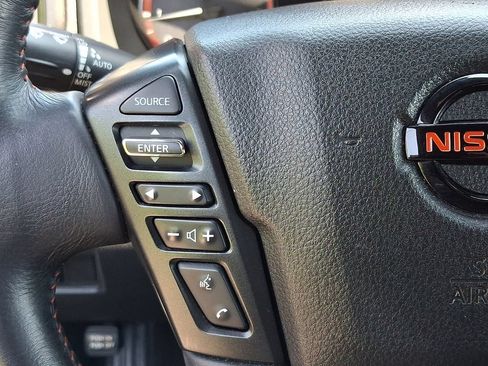 Used 2021 Nissan Titan PRO-4X w/ Pro-4x Convenience Package AWD/4WD image 21