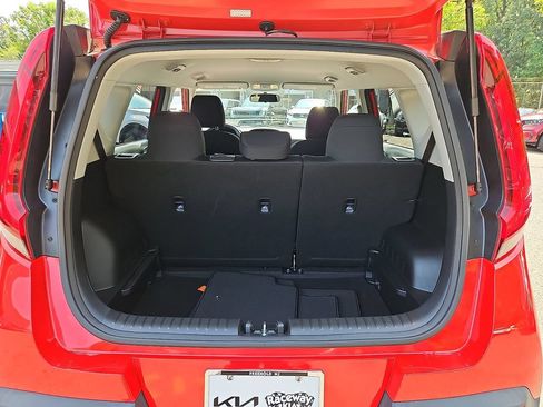Used 2022 Kia Soul LX FWD image 29