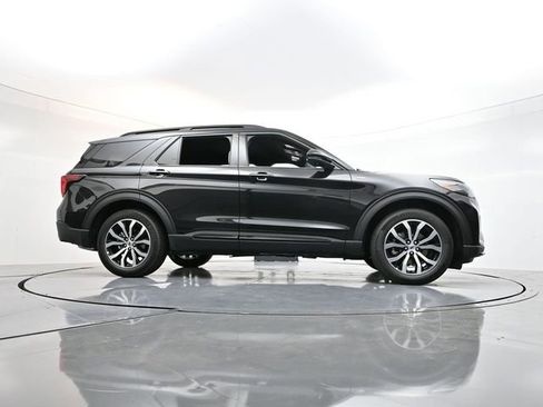 New 2025 Ford Explorer ST-Line image 33