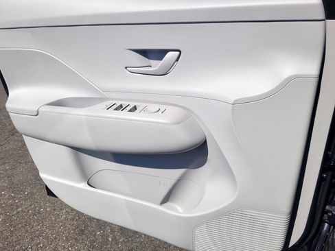 New 2026 Hyundai Kona SE FWD image 16