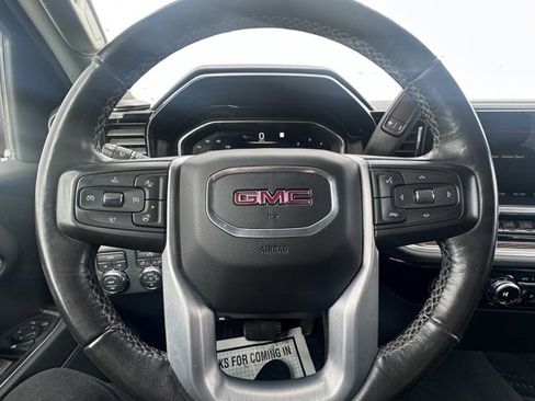 Used 2022 GMC Sierra 1500 Elevation image 18