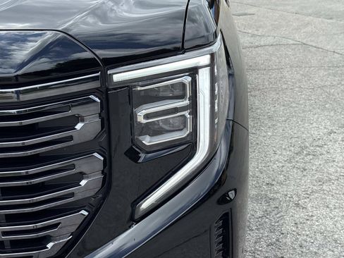 Used 2025 GMC Sierra 1500 Denali Ultimate AWD/4WD image 12