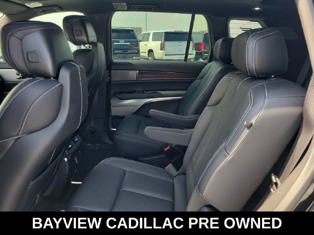 Used 2026 Cadillac Vistiq Sport AWD/4WD image 14
