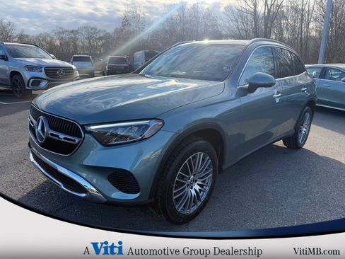 Used 2026 Mercedes-Benz GLC 300 4MATIC image 3