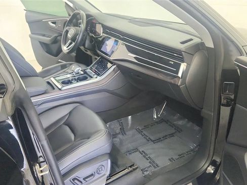 Used 2022 Audi Q8 Prestige AWD/4WD image 29