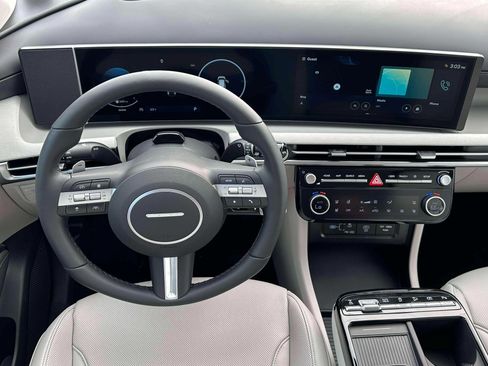 New 2026 Hyundai Tucson Limited image 17