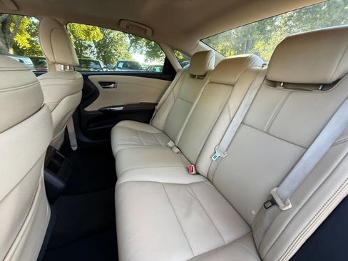 Used 2014 Toyota Avalon XLE Premium FWD image 18