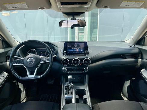 Certified 2022 Nissan Sentra SV image 10